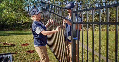 Fence Installation at Alamogordo Lowe