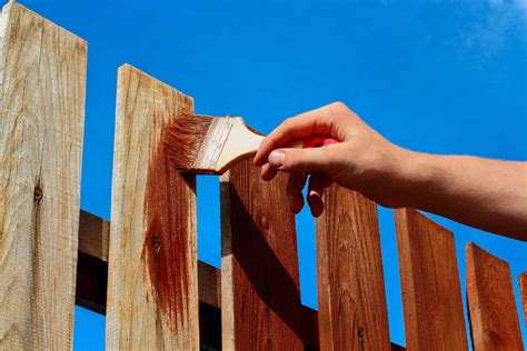 Fence painting. Shop our range of Fence Paint at warehouse prices from quality brands. Order online for delivery or Click & Collect at your nearest Bunnings. 