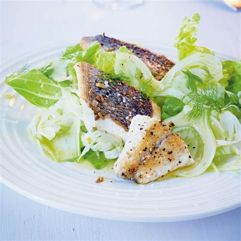 Fenchelsalat mit Fisch Rezept - ESSEN UND TRINKEN