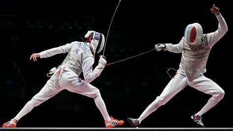 Fencing votes to let Russians compete ahead of Olympics