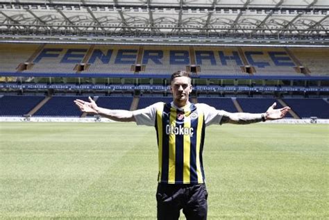 Fenerbahçe, Ryan Kent'i Lazio'ya kiralıyor: Satın alma opsiyonu belli oldu- Son Dakika Spor Haberleri