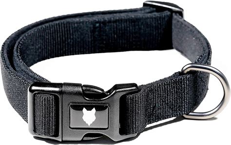 Fenrir dog products. The Ragnar Dog Training Leash can be configured to a short, medium or long length. It also has the ability to be used as an over-the-shoulder leash or a hands free leash that loops around your waist. It can even be used to walk two dogs with a central handle area! This training leash has the same strength as our Ragnar Leash. 