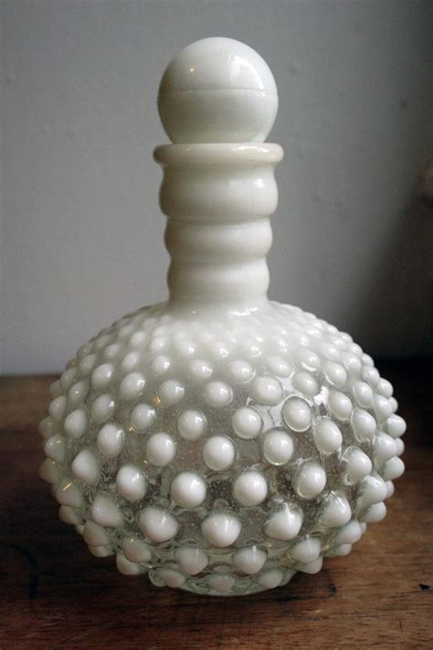 Fenton hobnail perfume bottle. Things To Know About Fenton hobnail perfume bottle. 