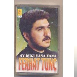 Ferhat Tunç Ay Işığında Göründün mp3 yukle pulsuz. 