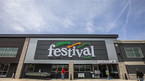 Festival foods west allis. The company, which began operating as Festival Foods in 1990, employs more than 8,000 full- and part-time associates and operates +40 full-service supermarkets across the state of Wisconsin. At Festival Foods we are committed to providing an environment of mutual respect where equal employment opportunities are … 