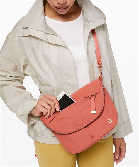 Festival lululemon bag. Why wemade this. When your Saturday is filled with errands, a practice, and a coffee date, this little bag is your go-to. Made with fabric that is water-repellent, durable, and easy to wipe clean. Designed for On the Move. 