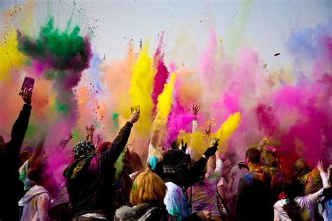 Festival whose celebrants throw multihued powders. Planning a 75th birthday party involves picking a theme, a venue and a date, as well as planning a guest list. Choose decorations that reflect the 75 years, celebrate memories and ... 