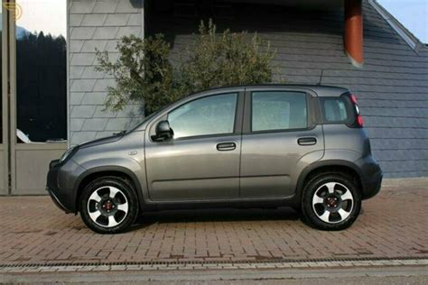 Fiat Panda 1.0 Hybrid City Cross Afneembare Trekhaak Clima