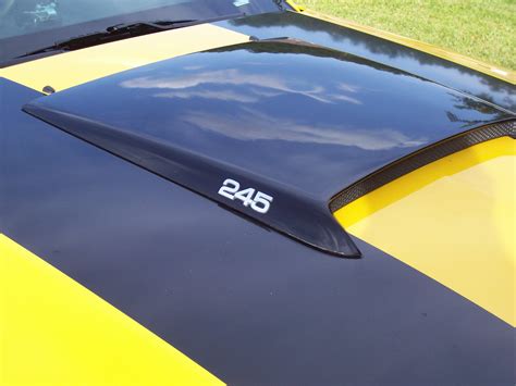 Fiberglass vs. Bolt-on hood scoop Vintage Mustang Forums