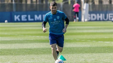 Fichajes Celta: Oferta por Javi Galán a la SD Huesca