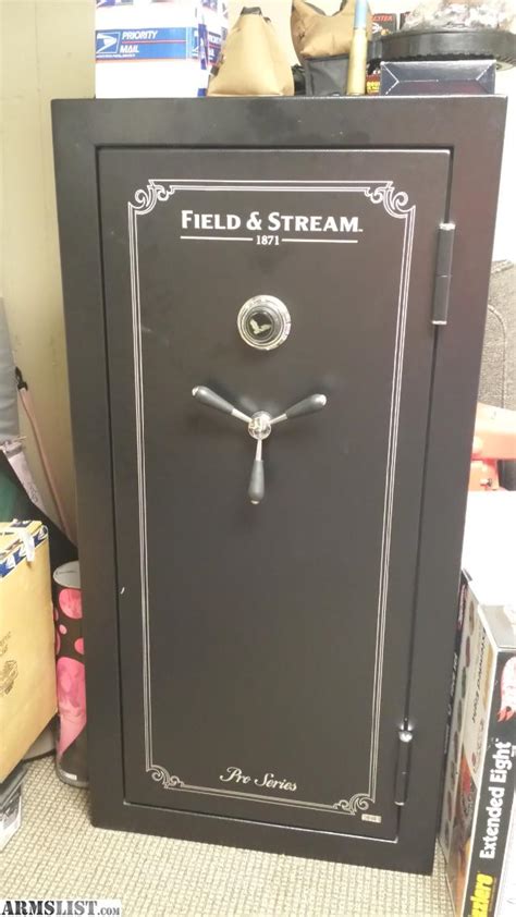 The Sportsman 10 Gun Fire safe is the smallest of Field and Stream's line of full size … Shop our wide selection of Field & Stream Sportsman 24 Gun Fire Safe and choose from the top brands you trust. Take on the great outdoors with quality … Field & Stream 16 Gun Safe Review - YouTube - Apr 15, 2013 · Basic review of the Field & Stream .... 