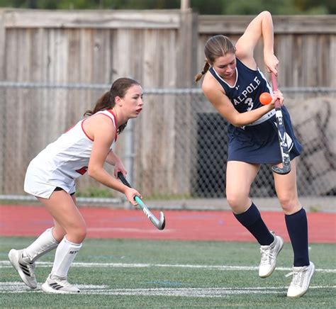 Field hockey notebook: Walpole hungry to capture program’s 13th state championship