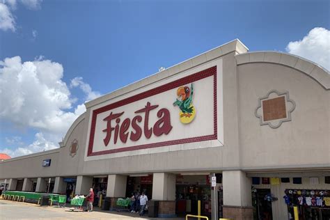 Fiesta Mart 6200 Bellaire Blvd (Hillcroft and Bellaire) Fiesta Mart, LLC 12355 Main St. Fiesta Mart 9420 Cullen Blvd. United States » Texas » Harris County » Houston » Retail » Food and Beverage Retail » Grocery Store. Is this your business? Claim it now. Make sure your information is up to date. Plus use our free tools to find new customers.