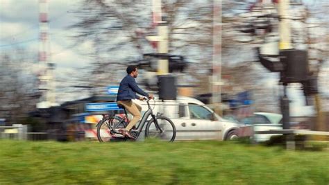 Fietsplan werkgever: is zakelijk fietsen gunstig? ANWB