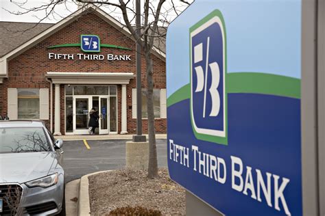 Fifth Third’s pullback from indirect auto lending last quarter 