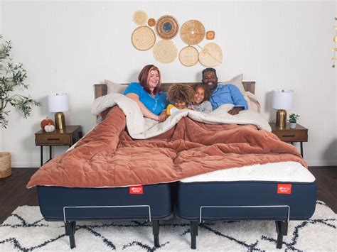 Fig mattress. The Big-Fig is 13'' high. It consists of 6 layers of different types of foam and coils. This composition enables the mattress to be responsive to sleepers' weight while at the same time remaining firm enough to keep their body supported in proper alignment. Cover: 1'' of soft fabric made of 66% flexible polyurethane, 30% soft and breathable ... 