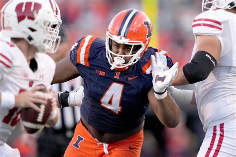 Fighting Illini's Jer'Zhan Newton cleans house at Big Ten Awards