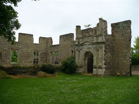 File:Hillersdon House, Elstow - geograph.org.uk - 823246.jpg