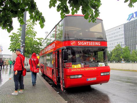 File : Neoplan N4026 3, Gullivers Bus GmbH (27704399771).jpg