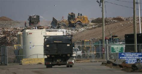 File : New Jersey Meadowlands with landfill.jpg