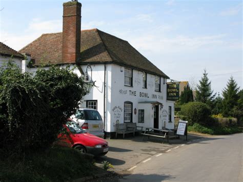 File : The Bowl Inn, Hastingleigh - geograph.org.uk - 1246193.jpg