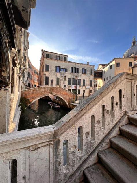 File : Venice - Bridge of the Palazzo Malipiero.jpg