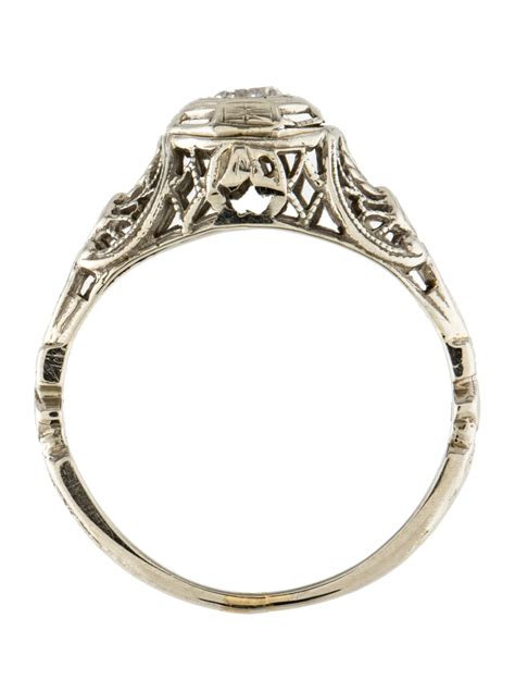 Filigree engagement rings. Engagement rings from the 1950s included a range of styles, from intricate filigree to the bold geometry introduced during the Art Deco period. 1950’s rings were predominantly … 