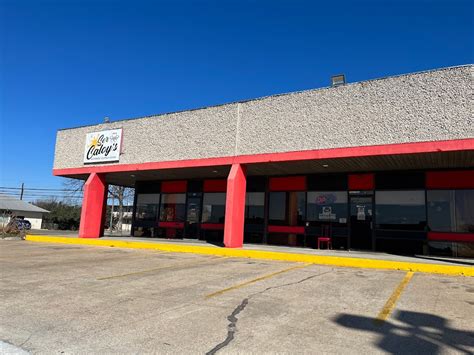 Sarah's Kitchen & Karaoke Lounge, Killeen, Texas. 1,779 l