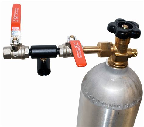 The Hobart Argon/CO2 Shielding Gas Cylinder provides 20 cu. ft. of Argon / CO2 shielding gas in an industrial-grade cylinder. The shielding gas cylinder valve has CGA 580 fitting. This shielding gas has excellent performance on thin materials with a clean weld appearance. Refillable argon/CO2 cylinder. 20 cu. ft.. 