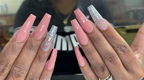 Fill in nails. Take your dehydrator and apply it on your natural part of your nail. Then do the same with the primer. This will help with the bonding of your gel to the natural nail. Doing the infill with gel. … 