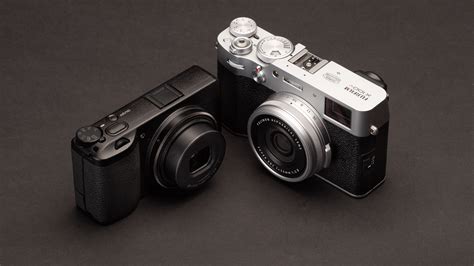 Film simulation fujifilm x100v.  This article will compare the former X100V camera wit...