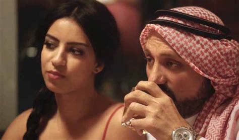 Nous avons listé ci-dessous les 5 meilleures vidéos avec une femme arabe : Les meilleures vidéos porno beurette et arabe gratuites en HD. Le porno marocain avec les plus belles femmes marocaine qui se font baiser au bled. Du sexe marocain avec de la maghrébine cochonne qui se fait quitter sa virginité dans une bonne baise. 