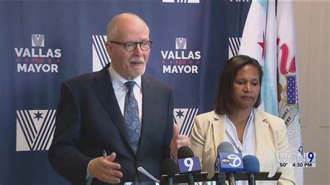 Final week as Vallas, Johnson close in on Election Day