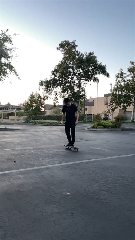 Finally landed a late shuv : r/skateboarding - Reddit