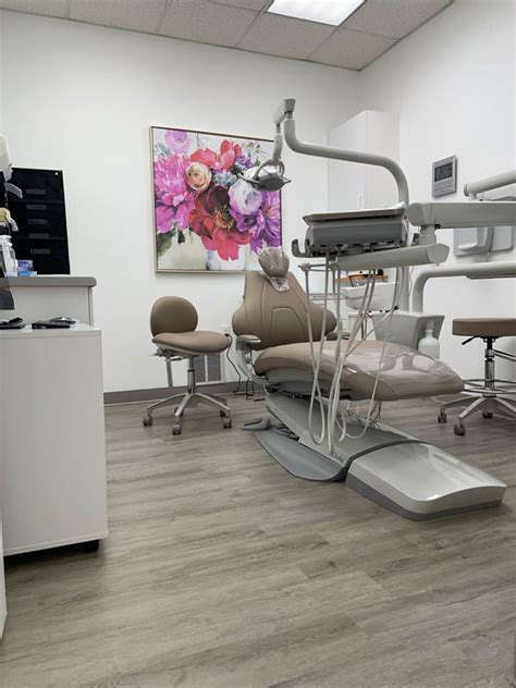 Find Dentists in Chicopee, MA US News Dentists