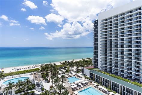 Find Smoking Hotels in Miami Beach, FL - Expedia