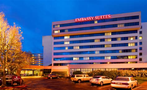 Find Transport to Embassy Suites by Hilton Portland Washington Square ...