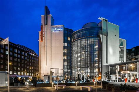 Find Transport to Radisson Blu Royal Hotel, Helsinki