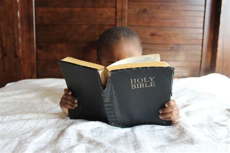 Finding your bible a catholics guide. - Ecriture de l'autre chez jacques poulin..