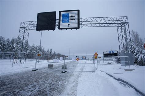 Finland entirely shuts border with Russia