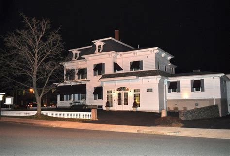 Finnegan funeral home stoneham. .  ...