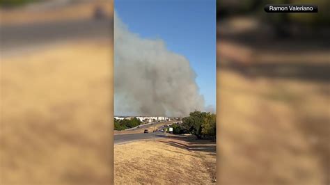 Fire at a Texas apartment complex causes hundreds of evacuations but no major injuries are reported