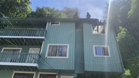 Fire at three-story Oakland residence displaces 3 adults, 2 teens