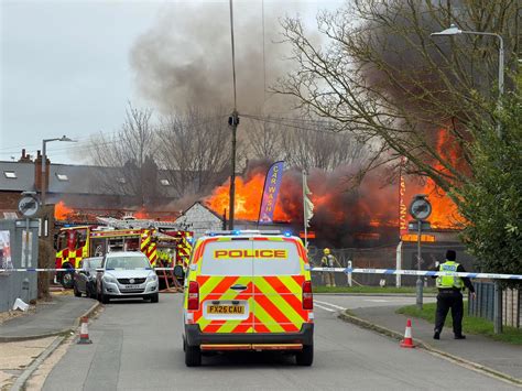 Fire in skegness today. .  <a href=https://pamosa.yobisys.in/mijb/index....