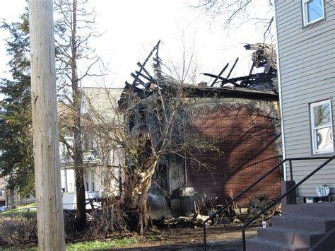 Fire on Davis Terrace in Schenectady under investigation