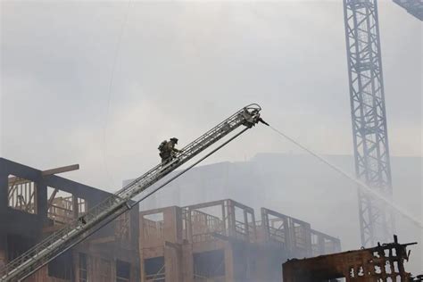 Firefighters heard, couldn’t rescue 2 killed in massive North Carolina fire