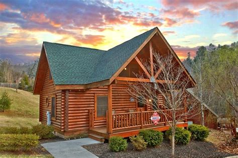 Fireplace Cabin Rentals in Pigeon Forge, Wears Valley and