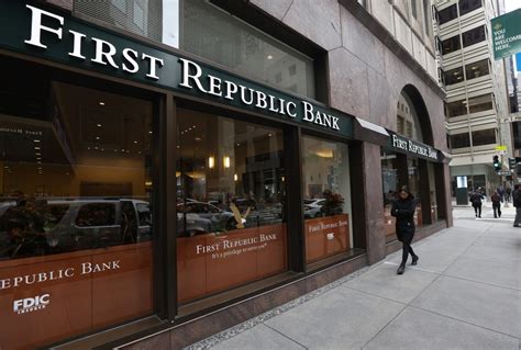 First Republic, banks rebound despite Moody