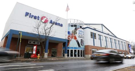 First arena. Jul 17, 2023 · Next chapter for Elmira's First Arena: New hockey team, new management plan, more events. Elmira's troubled First Arena, which has gone through multiple management changes in its turbulent 23-year ... 
