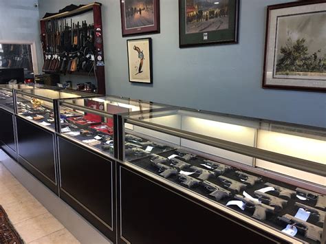 First Class Jewelry and Loan. 29 $$ Moderate Pawn Shops, Jewelry, Watches. DJP Diamonds. 23 $ Inexpensive Gold Buyers, Appraisal Services, Diamond Buyers. Tenenbaum Jewelers. 41 $$$$ Ultra High-End Jewelry, Watches, Jewelry Repair. Houston Numismatic Exchange. 20 $$$$ Ultra High-End Jewelry, Watches, Antiques.. 
